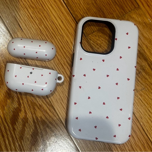 Tiny hearts phone and AirPod cases - Picture 1 of 6